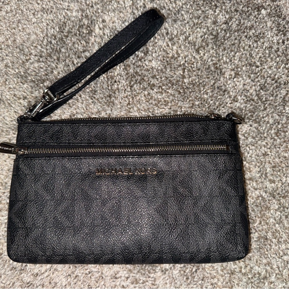 Michael Kors Black Signature Wristlet Clutch